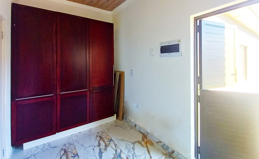4 Bedroom Property for Sale in Palmiet Western Cape